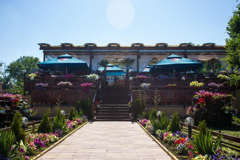 Hotel Central Mamaja Zewnętrze zdjęcie